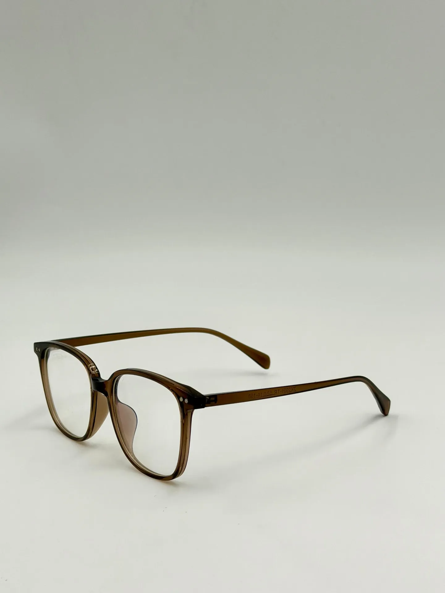 Eyeglasses frame, China, Brown, Woman