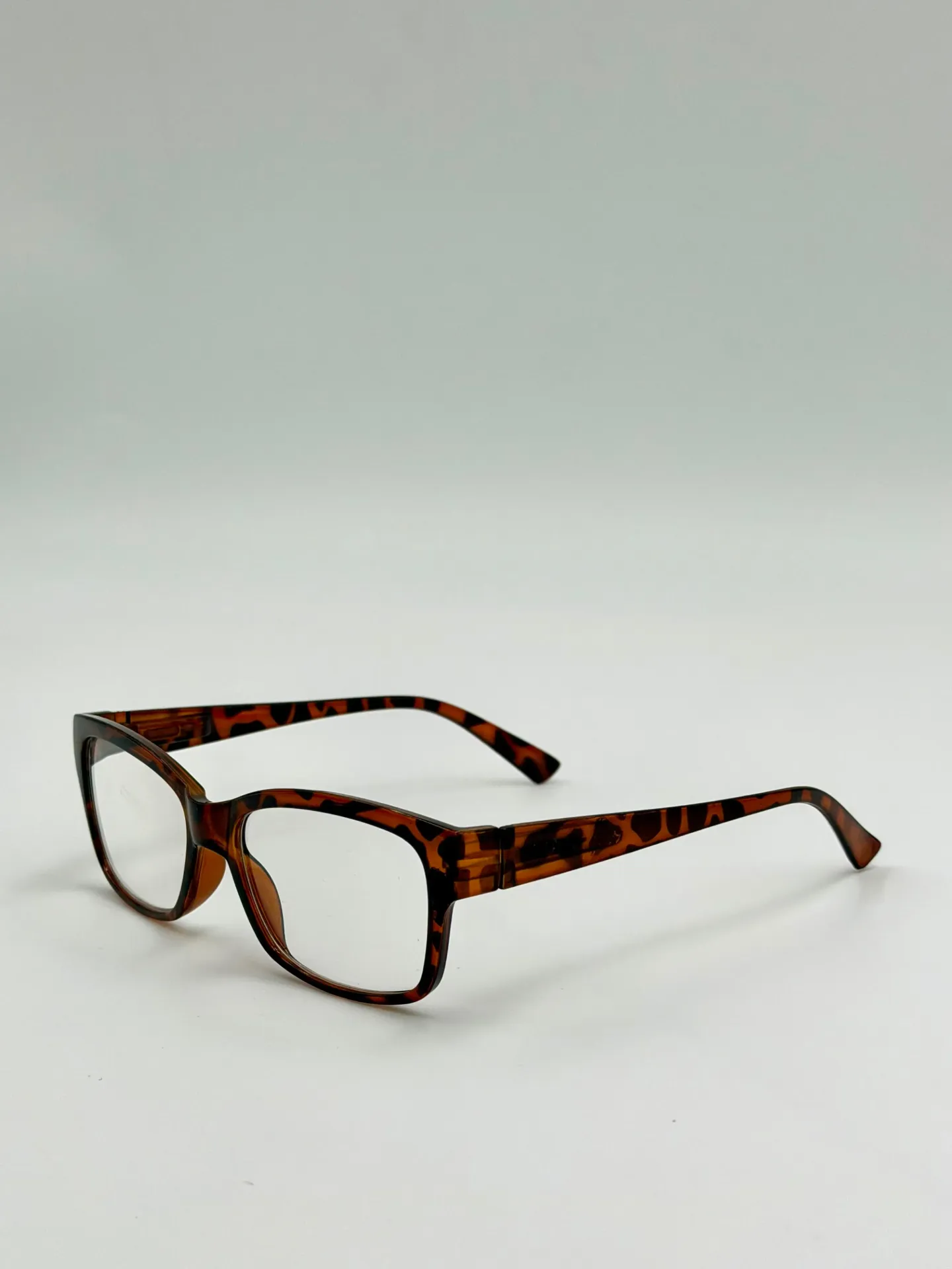 Eyeglasses frame, China, Brown, Woman