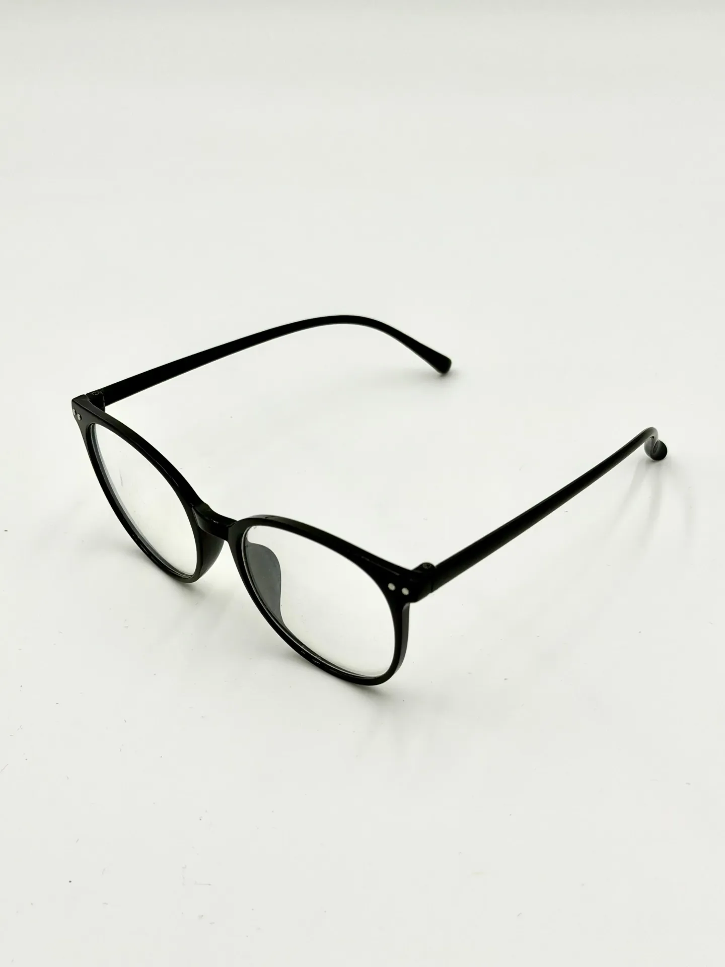 Eyeglasses frame, China, Black, Woman