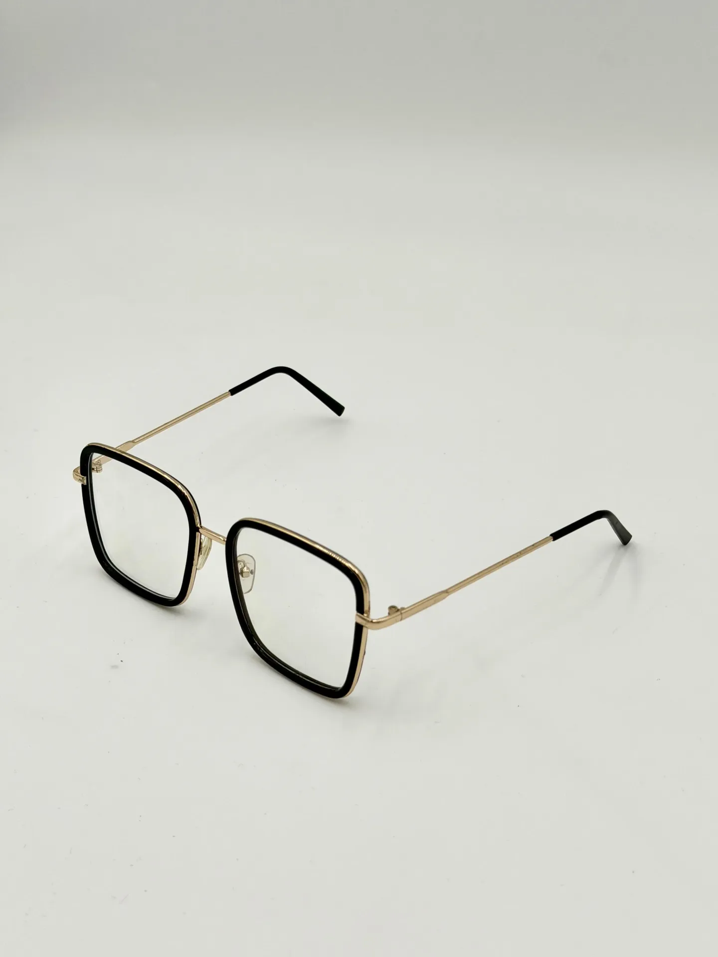 Eyeglasses frame, China, Black gold, Woman
