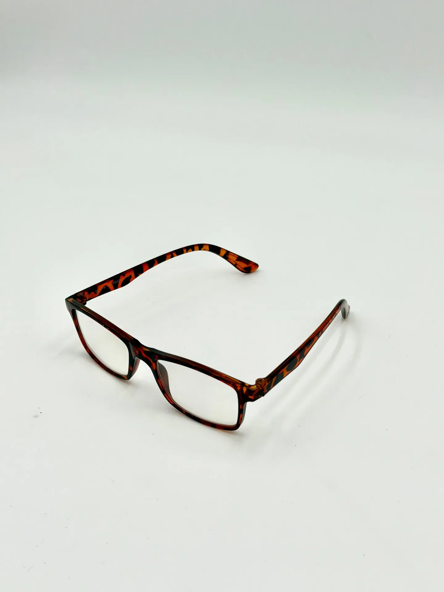 Eyeglasses frame, China, Brown, Woman