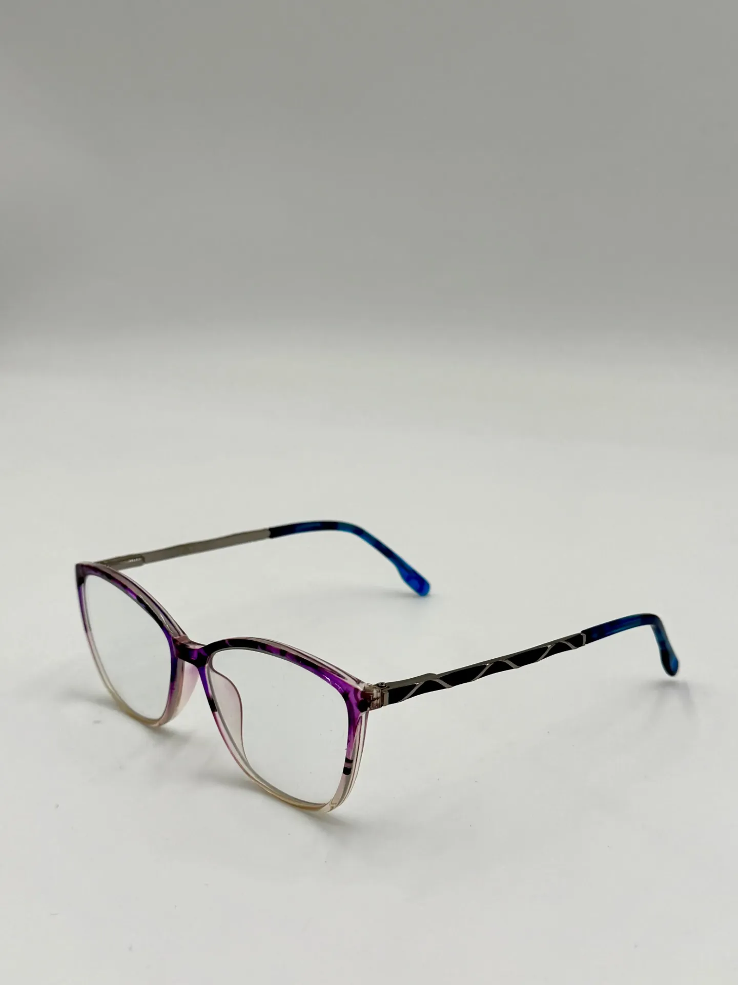Eyeglasses frame, China, Colours, Woman