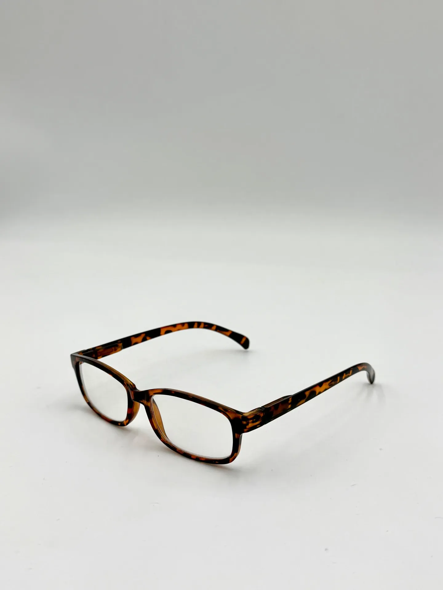 Eyeglasses frame, China, Brown, Woman