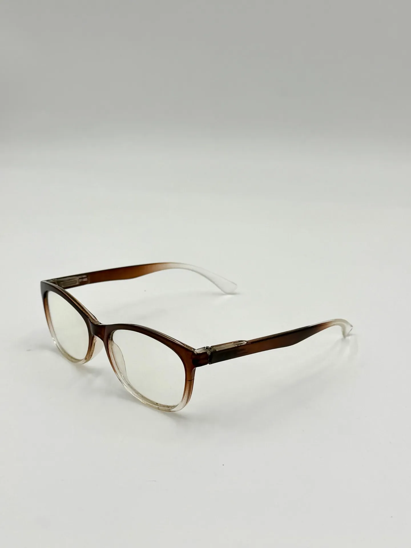 Eyeglasses frame, China, Brown, Woman