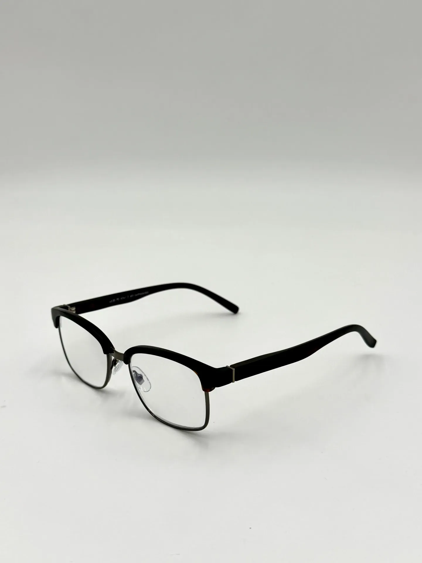 Eyeglasses frame, China, Brown, Woman