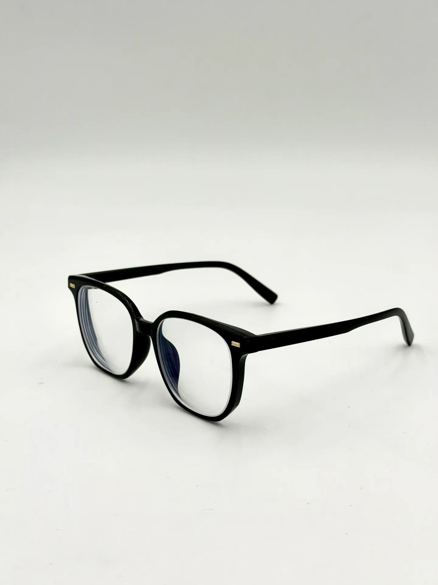 Eyeglasses frame, China, Black, Woman