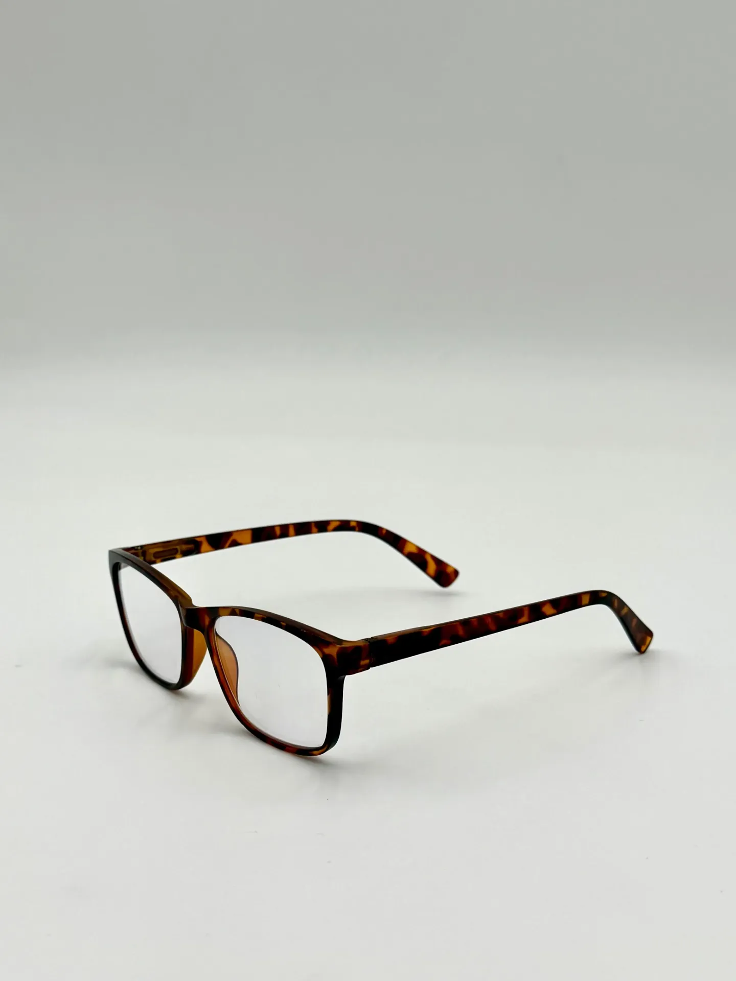 Eyeglasses frame, China, Brown, Woman