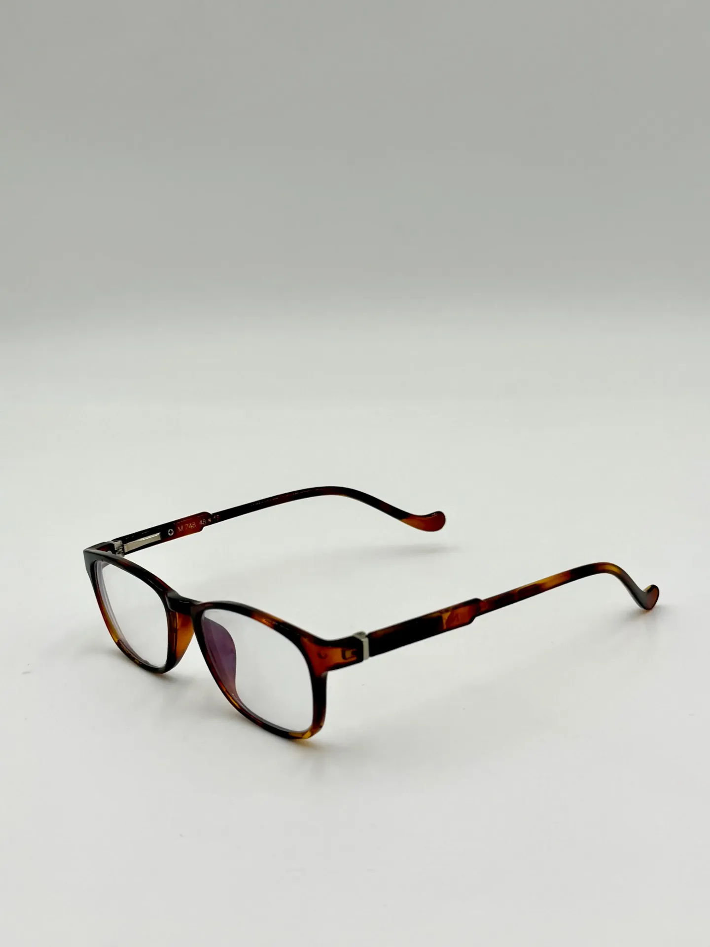 Eyeglasses frame, China, Brown, Woman