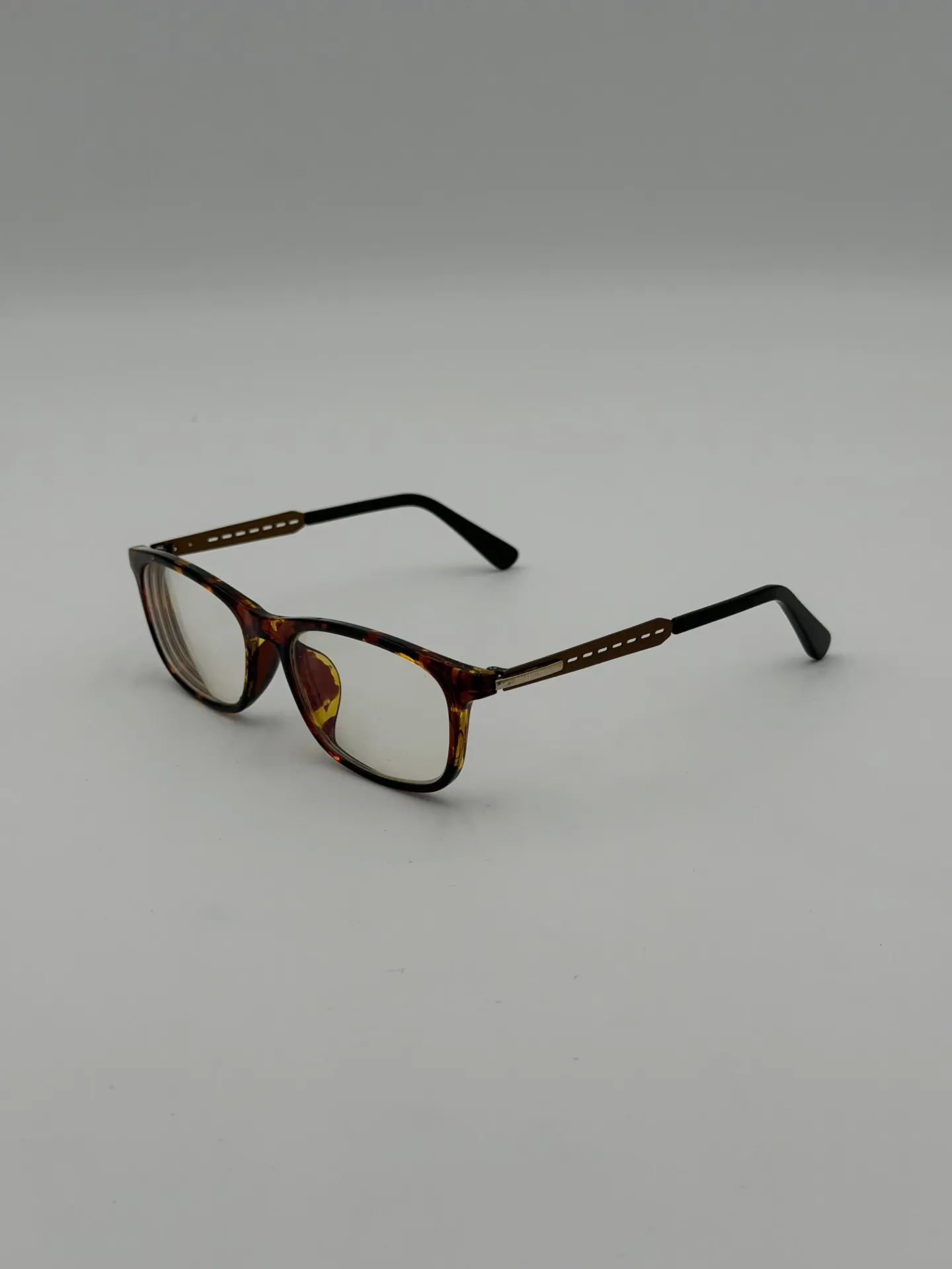 Eyeglasses frame, China, Brown, Woman