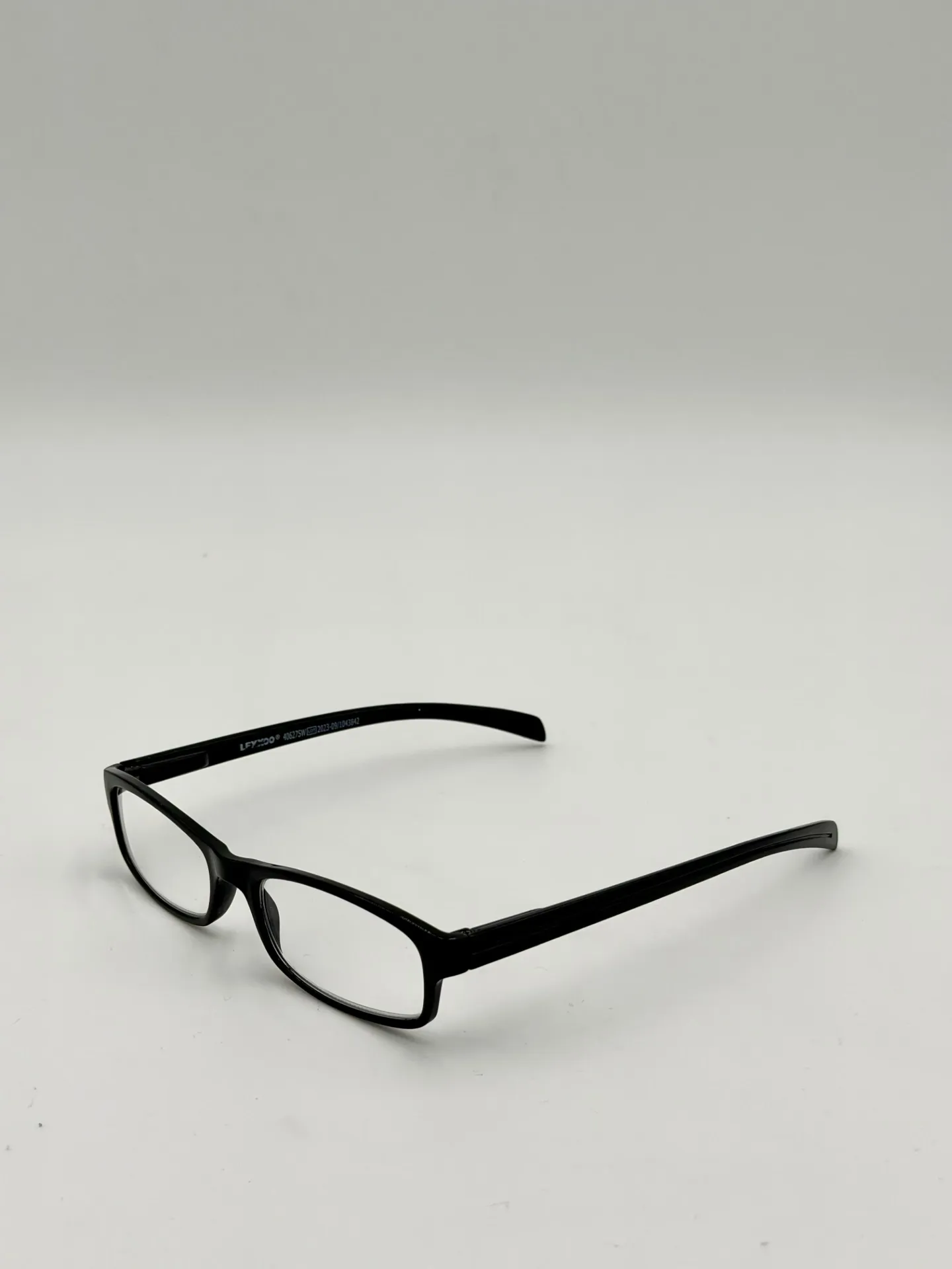 Eyeglasses frame, China, Black, Woman
